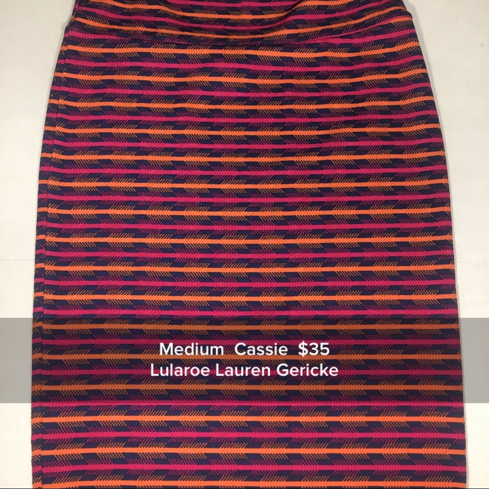 LuLaRoe Cassie Medium